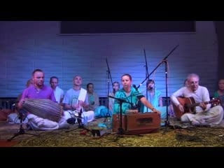 Kirtana mela 2015 moscow е м гаури д д & е м медини пати прабху киртан 4 27 06 2015