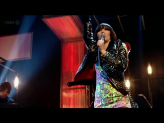 Yeah yeah yeahs zero (live at "later with jools holland")