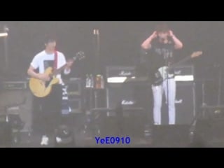 [fancam]150424 cnblue white live in yokohama jungshih, minhyuk foxy