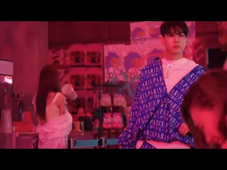 Baekhyun `candy` 🍭 // unwrapped `candy` cam [w/ lyrics]