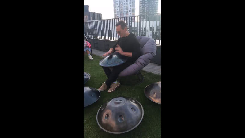 Live «хангмелеон» ханг (hang), хендпан (handpan)