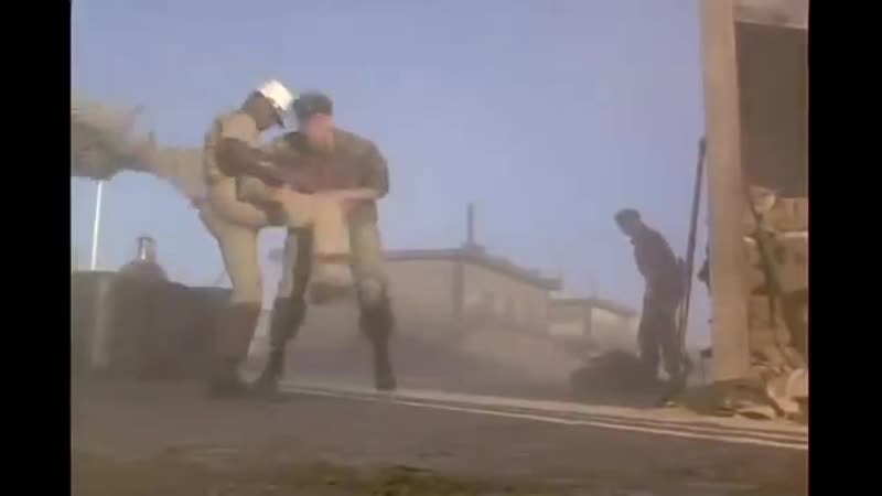 Билли блэнкс в фильме "самоволка" (1990) / billy blanks "lionheart" (1990)