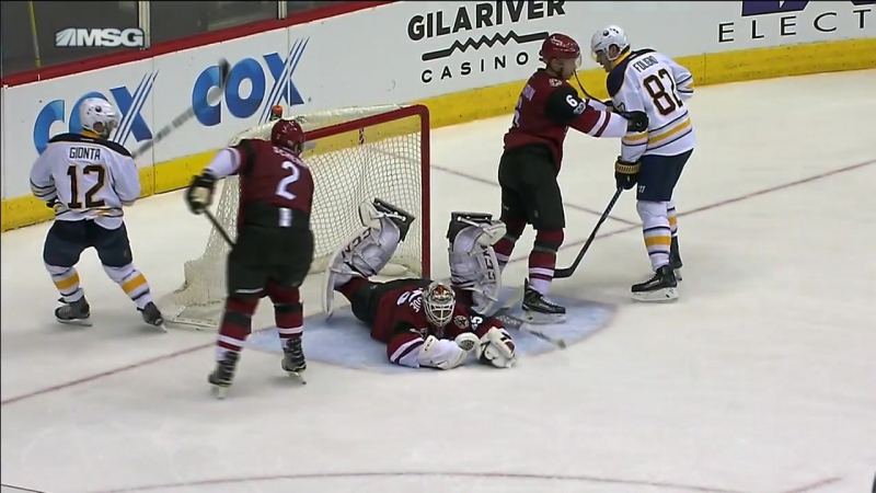Gionta absolutely robbed by domingues glove