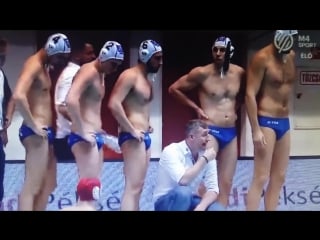Zk eger water polo grabbing their balls