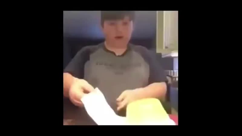 Братан ухади тутутуту эй спасите меня я насрал в нее и е е и е е е