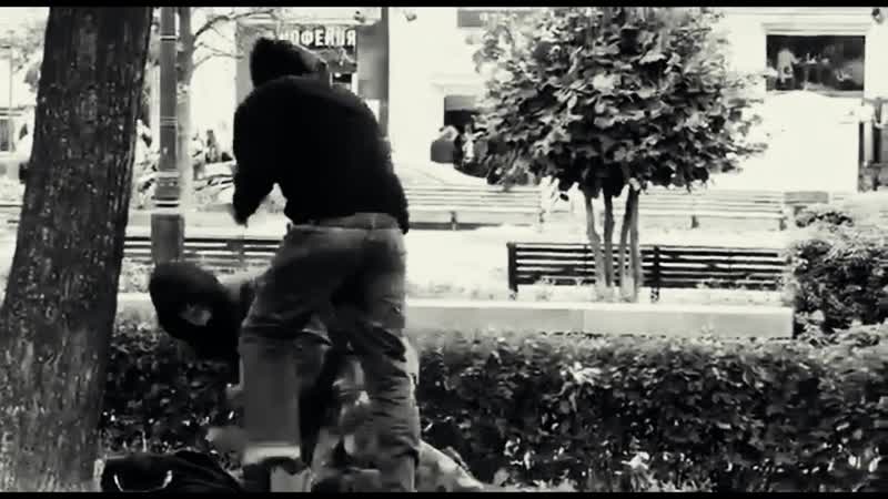 Эдвард бил получил пизды по совести и сыграл в вдв