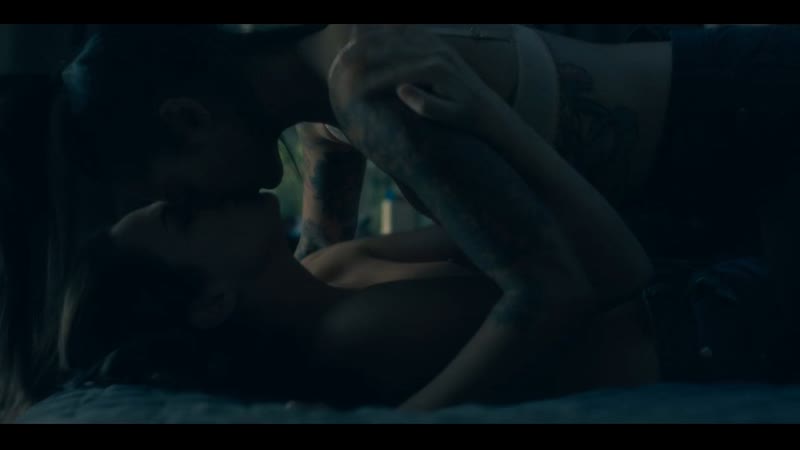 Леви трэн, кейт сигел призраки дома на холме / levy tran, kate siegel the haunting of hill house ( 2018 )