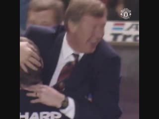 Joyeux anniversaire à @vancole9 qui fête aujourdhui ses 48 ans ! mufc