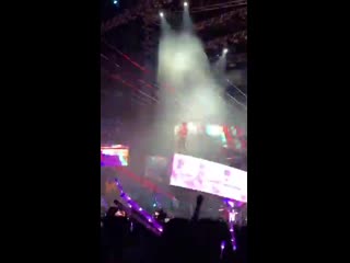 191214 lay yixing @ laygrandline sz d1 garmylay grandlinethe1stconcert