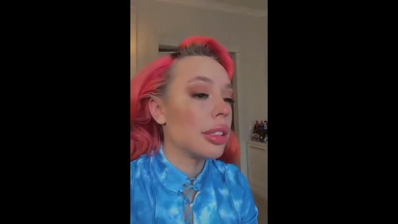 Инстасамка порвалась с визажистов