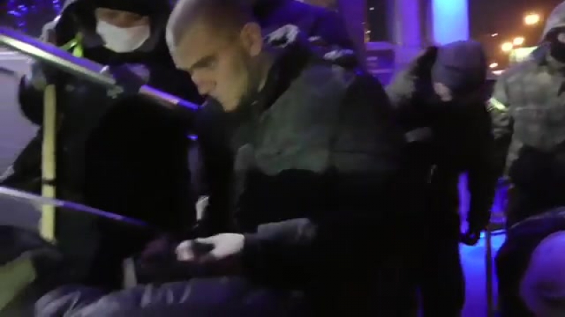 Показове покарання тітушок, або коли не працює поліція (24 12 2016)