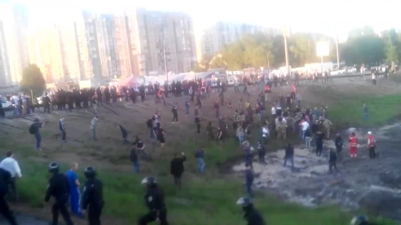 Бійка на осокорках унікальні кадри з гущі подій