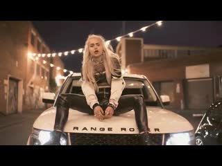 Mimi barks look at me now [ nuixge]