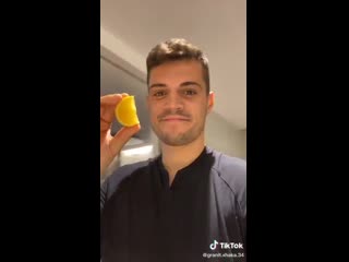 Granit xhaka on tiktok, pranking his young daughter with the taste of a lemon