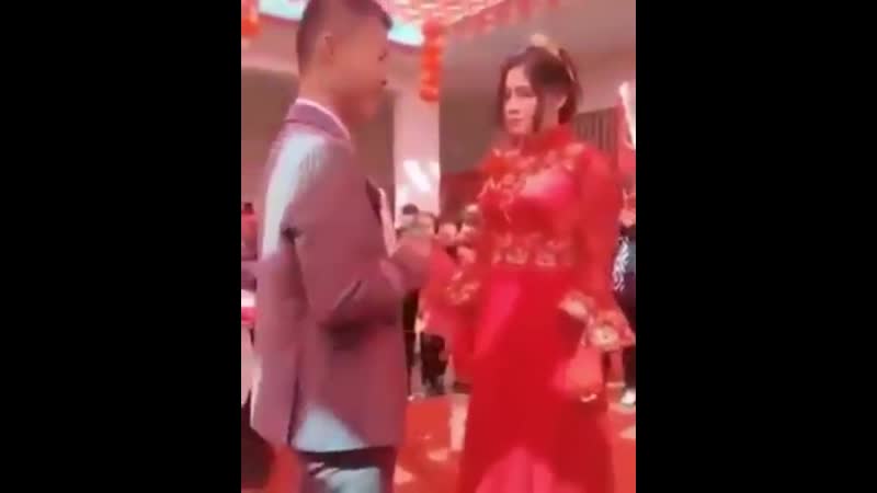 Уйгурок молодые заставляют женится на китайцев