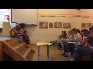 Nihil iuvat potius amicos