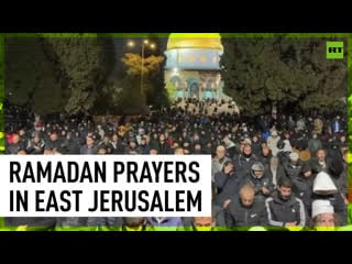 Thousands worship in east jerusalem on second friday of ramadan