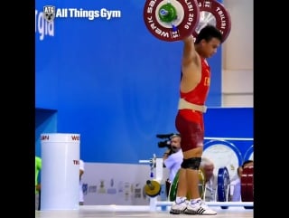 20 year old mo yongxiang (62kg junior world champ, china) snatching 137kg!