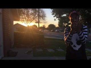 Lil tracy fell asleep in the bando