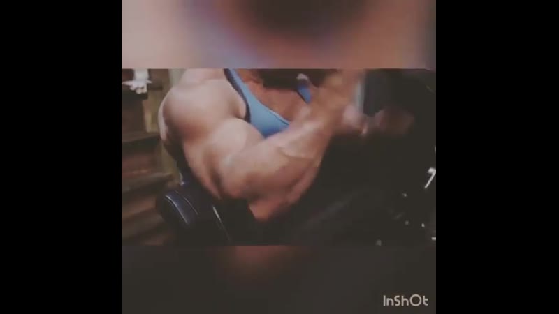 Тренироа бицепсов бодибилдерши lisa cross