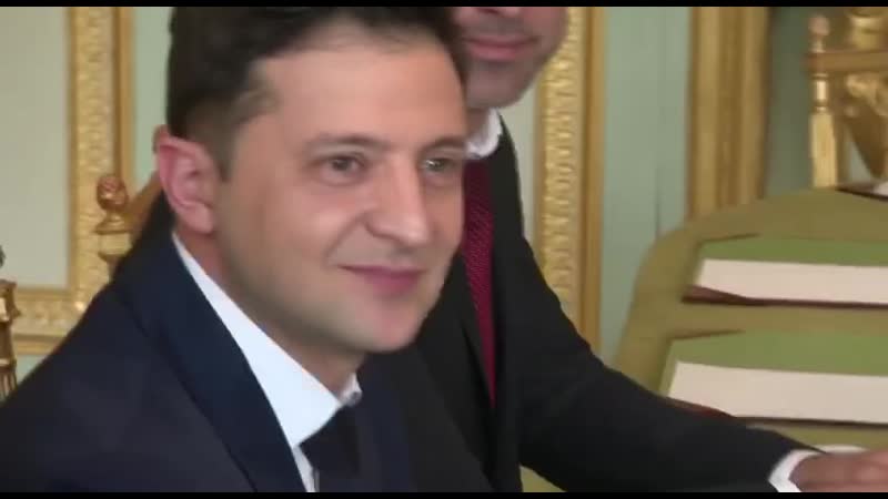 Макрон встречается с зеленским