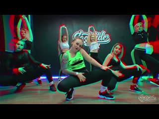 Female dancehall choreo by vika egozza