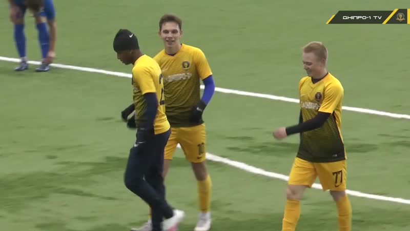 Як забиває новачок дніпра 1