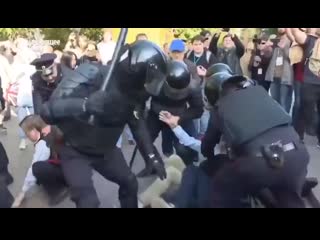 Видео с сегодняшнего митинга в москве