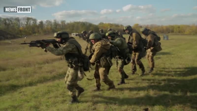 Облака плывут над головой (памяти гиви и моторолы) александр шумнов