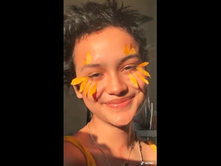 Part 1 of glueing petals on my face to feel pretty <3 inspo @jeyjeygardi