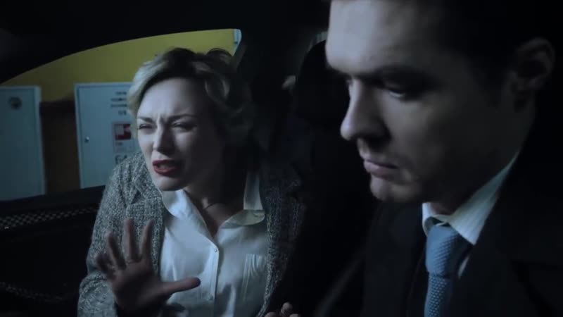 Я целовала его член вот этими губами