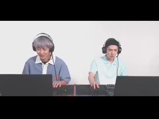 Чанёль снова хочет в уборную 😅