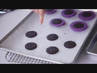 Pastry chef attempts to make gourmet oreos gourmet makes bon appétit