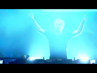 (!) armin van buuren tempo giusto mr navigator (armin van buuren live at balaton sound )