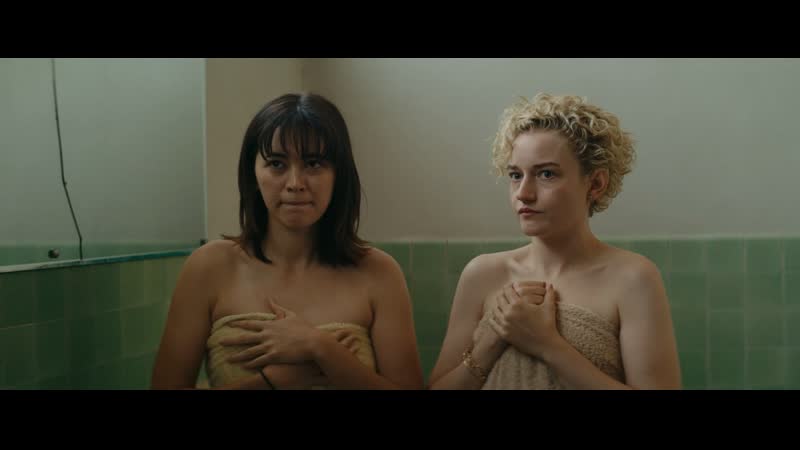 Alex malone, jessica henwick, julia garner the royal hotel (2023) hd 1080p watch online