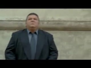 Не смотри вниз / don't look down / no mires para abajo