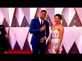 Priyanka chopra teaches michael strahan to strike the pose 2016 oscars red carpet