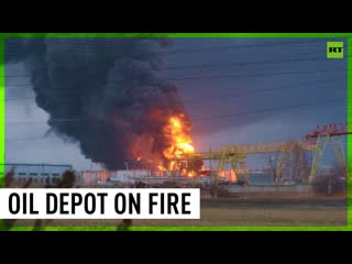 Blaze engulfs russian oil depot near ukraine border