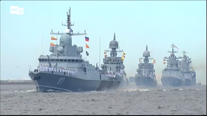 Live tag der marine in sankt petersburg – deutsche simultanübersetzung