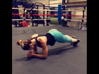 Laura michelle prestin workout wednesday !!