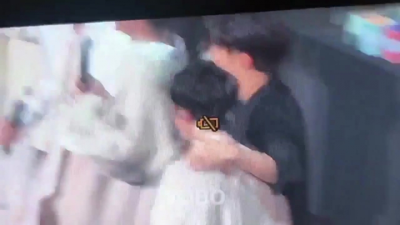 [180203] hoshi wanted to hug woozi but woozi backed up