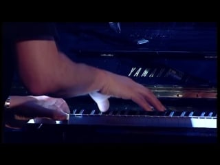 2006 09 05 thom yorke london, uk, grosvenor hotel (nationwide mercury prize) [analyse]