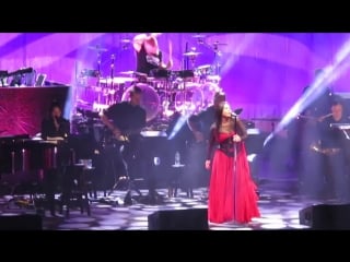 Evanescence synthesis live at the motorpoint arena nottingham on tuesday