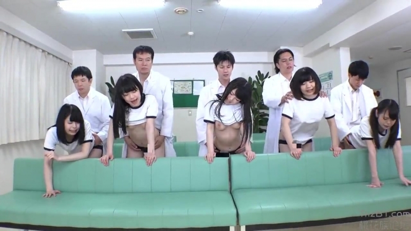 Медосмотр в японской школе порно