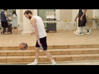 Turkish airlines euroleague epic pool dunk