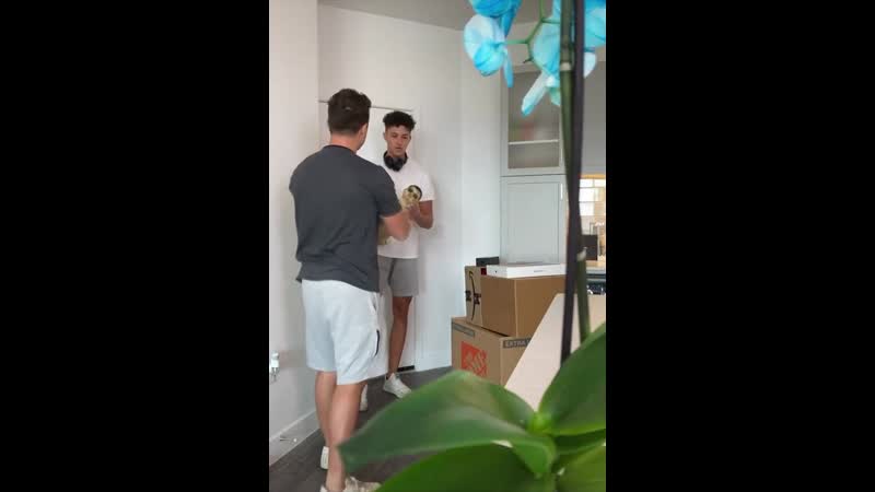 Вылечили запор, у парня)