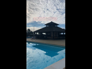 Грудь набухает и болит перед менструацией?