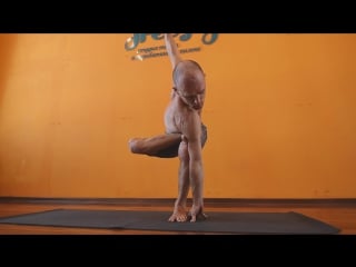 Kostrikin yoga eka pada dandasana sequence