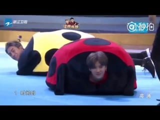 [video] 160129 《王牌对王牌》 cute ladybug luhan at 'ace vs ace' show #krishan moment