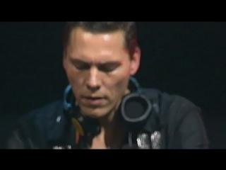 Dj tiesto ft kristy hawkshaw just be (live)